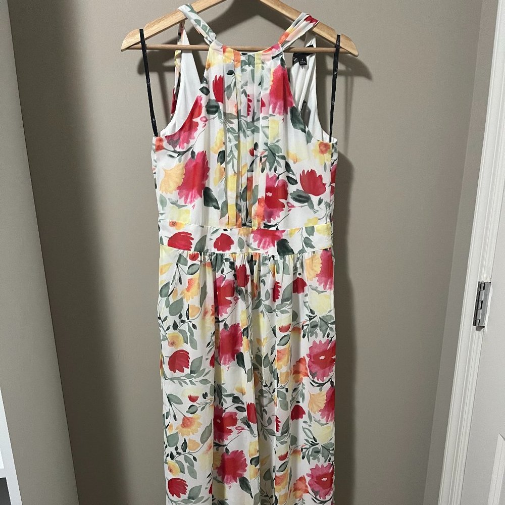 Pretty floral maxi dress with halter neckline from Inc XS